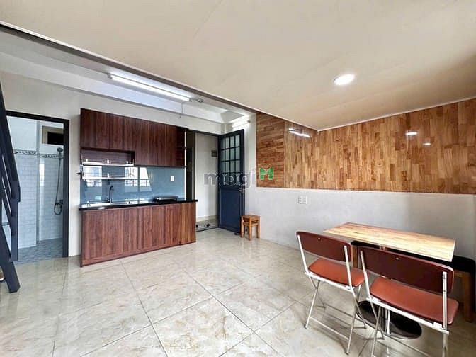 Hình ảnh Cho Thuê Căn Hộ Duplex Ban Công Full Nội Thất ở D5 gần ĐH Ngoại Thương
