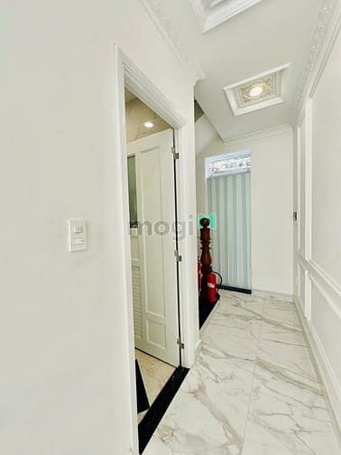 Hình ảnh SIÊU PHẨM TRẮNG XINH LUNG LINH  - 54/6B Bạch Đằng, P2, Tân Bình