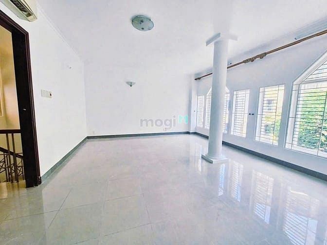 Hình ảnh SIÊU PHẨM TRỐNG SUỐT Thành Thái, Phường 12, Quận 10.