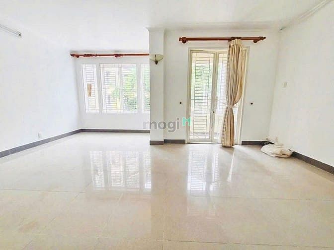 Hình ảnh SIÊU PHẨM TRỐNG SUỐT Thành Thái, Phường 12, Quận 10.