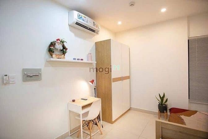 Hình ảnh Studio full nội thất an ninh thang máy gần Phan Xích Long giá chỉ 5tr3