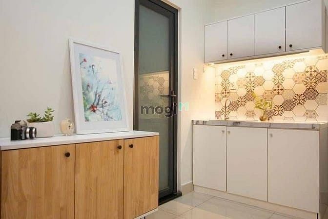 Hình ảnh Studio full nội thất an ninh thang máy gần Phan Xích Long giá chỉ 5tr3