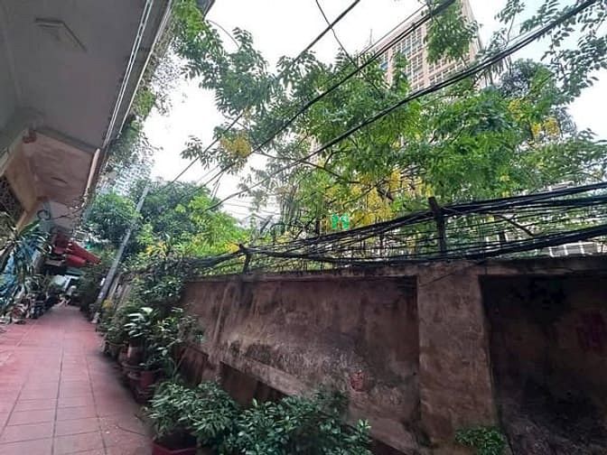 Hình ảnh ĐẤT PHÂN LÔ - HOÀNG QUỐC VIỆT - 5m ra Ôtô, 2 Thoáng - 42m - MT 4,1