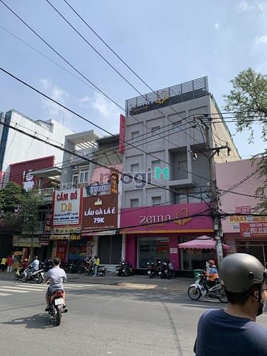 Hình ảnh Góc 2 Mặt tiền Nguyễn Gia Trí, Quận Bình Thạnh 8.3x21m, 3 tầng