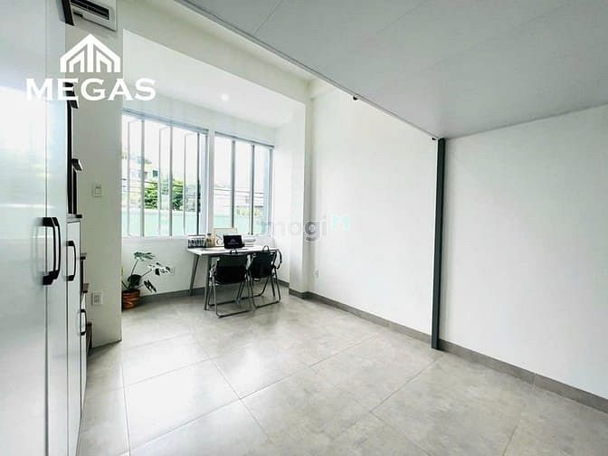 Hình ảnh Căn Hộ mới Ngay Vạn Phúc City full nội thất cửa sổ lớn siêu đẹp