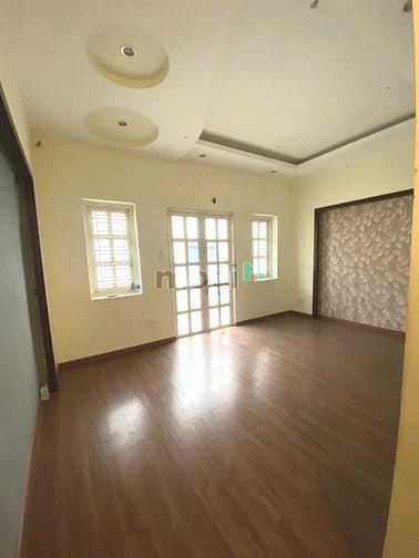 Hình ảnh Cho thuê nhà nguyên căn đường xe tải