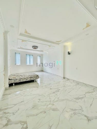 Hình ảnh NHÀ ĐẸP TRẮNG XINH LUNG LINH - B116/5b Bạch Đằng, P2, Tân Bình - DTSD