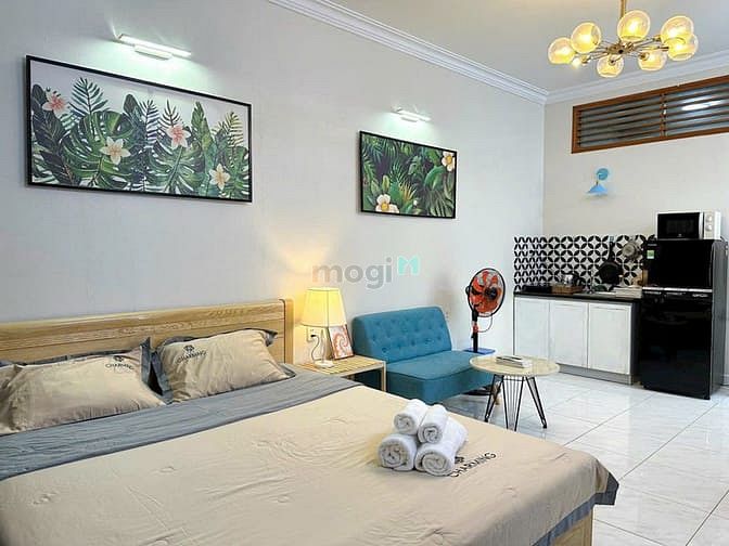 Hình ảnh Cho thuê Phòng ban công, xa bếp - Đường D5 gần Ngoại Thương, UTH