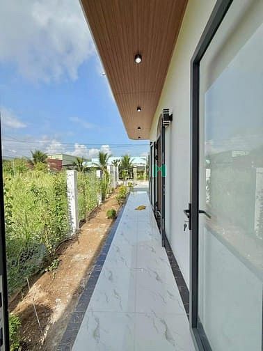 Hình ảnh Nhà cấp 4, SHR, đẹp lung linh, 220,8m2, Xã Tân Thạnh Đông, 1 tỷ 300.