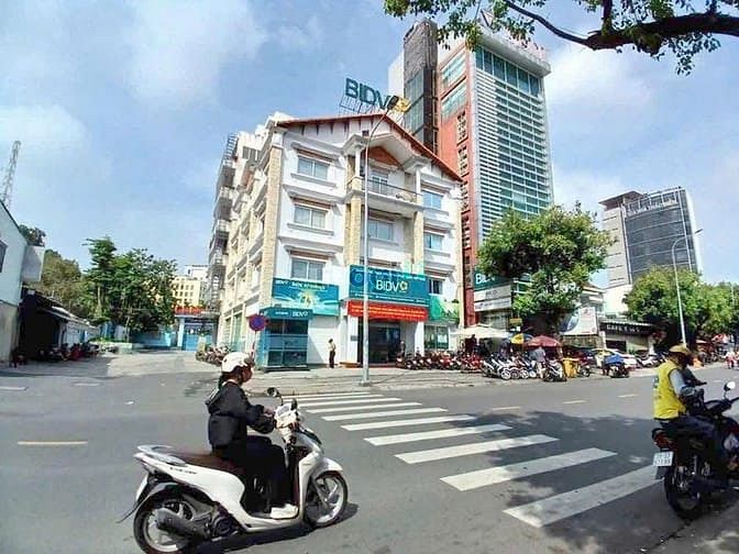 Hình ảnh Bán tòa nhà 2 MT Vị trí đẹp ngang LỚN 14.5m, Đ. Hoàng Hoa Thám, Q BT.