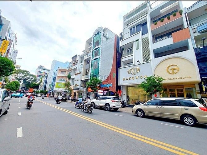 Hình ảnh Shop MT Võ Văn Tần, Q3. Dt: 4,2x20M, Kc: trệt 3 lầu. Giá: 55tr