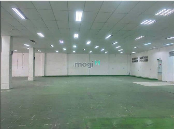 Hình ảnh Cho thuê kho SIÊU VIP 2.200m² đường Phạm Văn Hai, P. 2, Quận Tân Bình