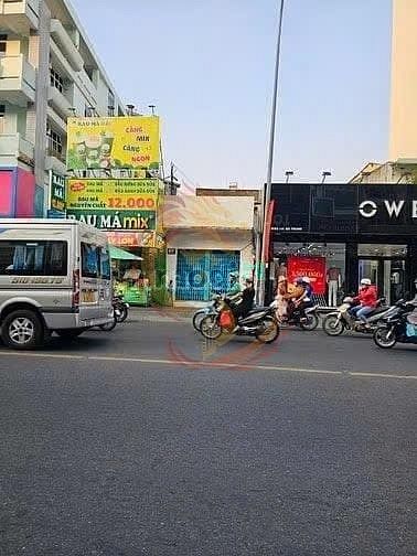 Hình ảnh Giá TỐT 50 tỷ! Bán MT Đ. Hai Bà Trưng Q1 – 6x19m – tiện xây MỚI.