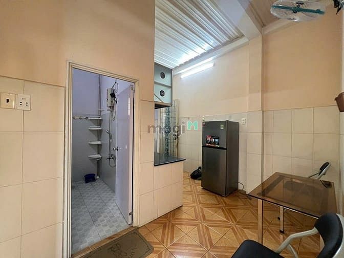 Hình ảnh Chung cư Hồ Văn Huê, P9, Phú Nhuận: 70m2, 2p ngủ, 8.5tr/th