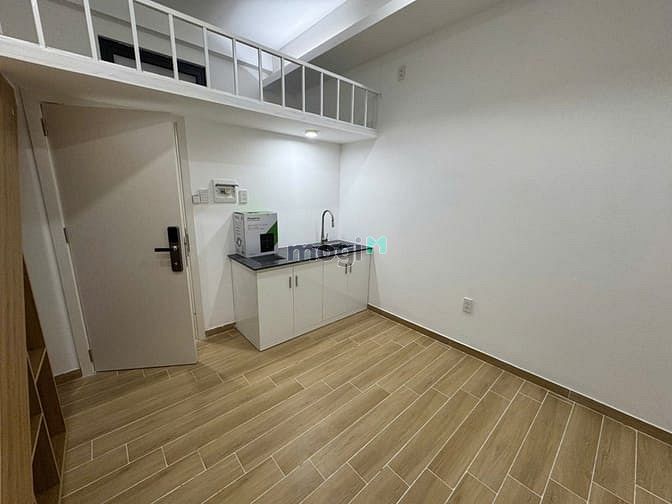 Hình ảnh Duplex thang máy, bancon gần chợ tân định, trường UEH, ISB Quận 1
