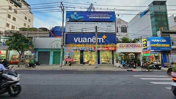 Hình ảnh HDT 180tr – 80 tỷ! Bán MT Đ. CMT8 Q. Tân Bình – Ngang LỚN 12m - 2 lầu