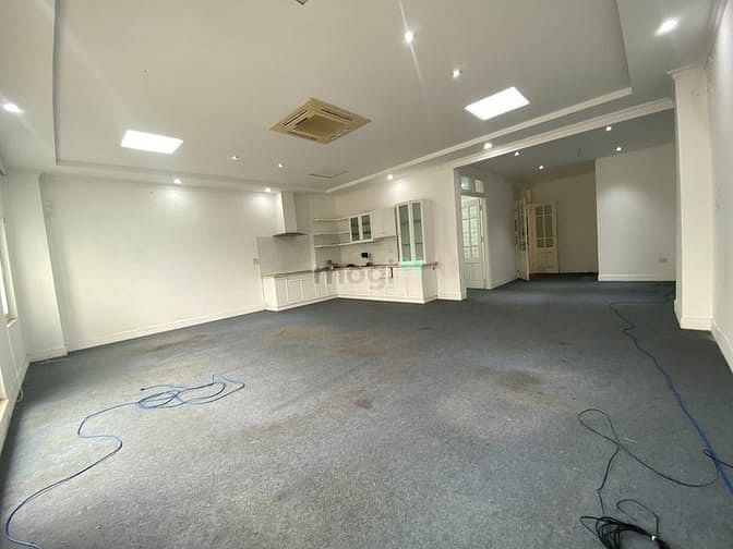 Hình ảnh Chính chủ cho thuê văn phòng 60m2 - 25m2 phố trug yên 6