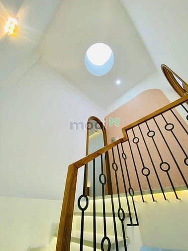 Hình ảnh Bán nhanh căn Hồ Bá Kiện, Q.10 nhà 1T1L 3 PN giá 3 tỷ 450 sổ riêng