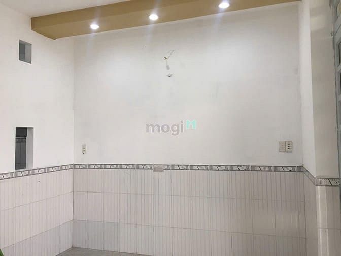 Hình ảnh Cho thuê nhà đẹp nguyên căn 5x8m, gần ngã 5 Vĩnh Lộc