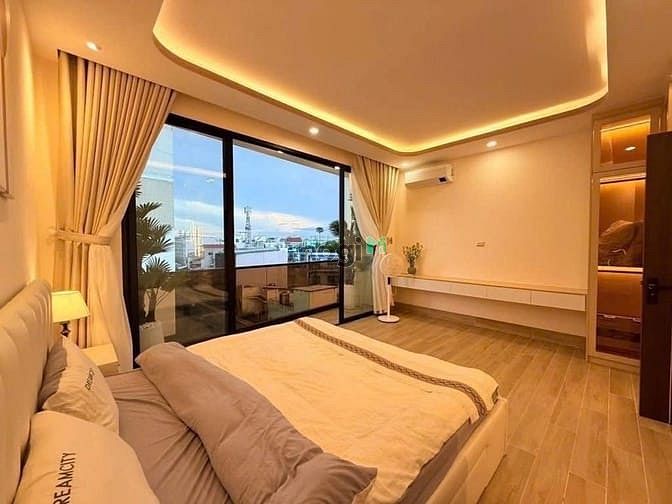 Hình ảnh Cho thuê nhà nguyên căn có thang máy - 4A2 Phan Đăng Lưu, P1. BT