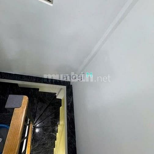 Hình ảnh Cho thuê nhà nguyên căn đường Trần Hưng Đạo, Phường Cầu Kho, Quận 1