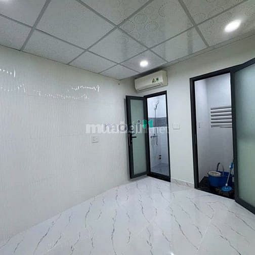 Hình ảnh Cho thuê nhà nguyên căn đường Trần Hưng Đạo, Phường Cầu Kho, Quận 1
