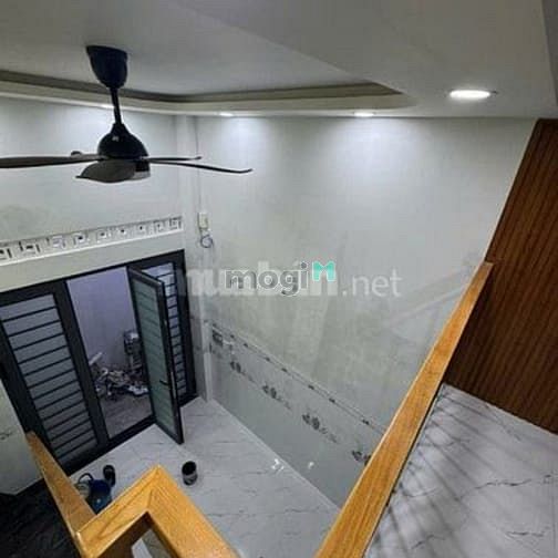 Hình ảnh Cho thuê nhà nguyên căn đường Trần Hưng Đạo, Phường Cầu Kho, Quận 1