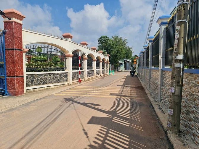 Hình ảnh Bán Đất SHR , Thổ cư , 215m2 , đường nhựa thông 5m , giá rẻ
