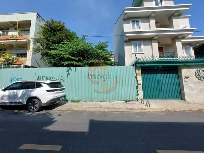 Hình ảnh 12.5x20m - 120 tỷ - Quận 1! Bán đất Mặt tiền Đ. Nguyễn Thành Ý – 239m2