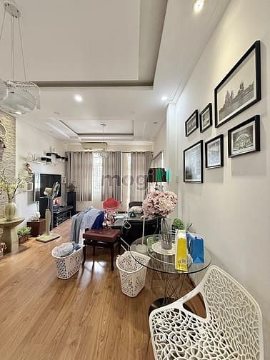 Hình ảnh Quận 7 bán nhà mới ở ngay, hẻm xe hơi, 4 tầng, gần trung tâm