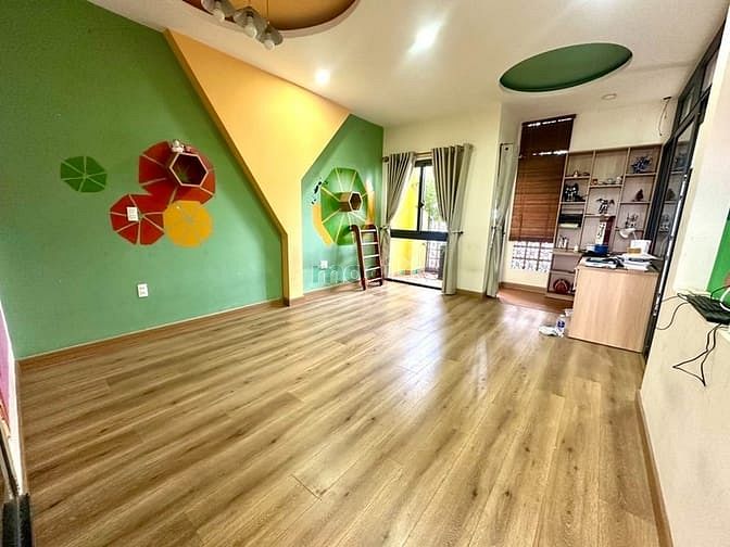 Hình ảnh Quận 8 bán siêu phẩm nội thất đẹp, view sông, không lộ giới, ko qh