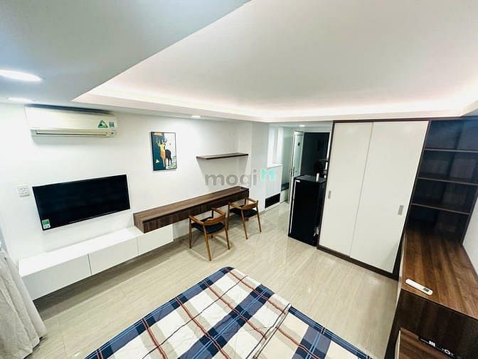 Hình ảnh Chốt gấp – Phòng đẹp Q1 – ban công cực lớn