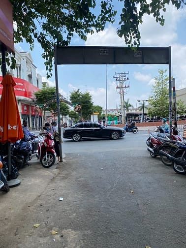 Hình ảnh Phòng sẵn nội thất, thoáng mát. Đối diện EMART Phan Văn Trị