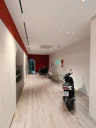 Hình ảnh Cho thuê nhà hẻm xe hơi – Hai Bà Trưng, Quận 3