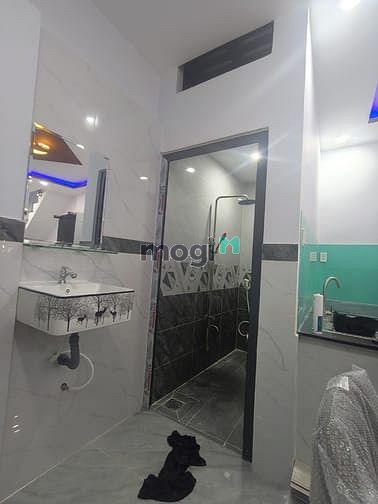 Hình ảnh nhà 2 tầng hoàn công - gần cầu nam lý - phước bình