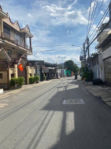 Hình ảnh Bán Lô Đất 172m2 Ngang 5m MT Đường Số 5 Đình Phong Phú. TNP B