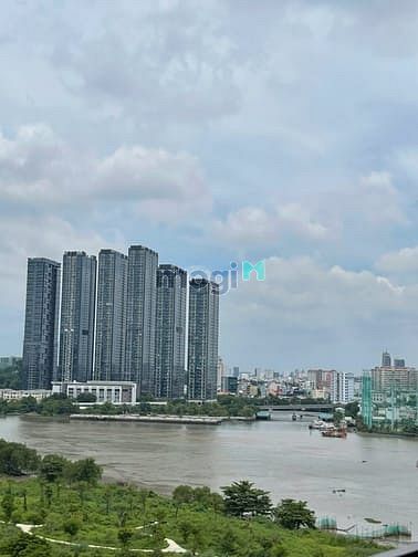 Hình ảnh Cần bán 3PN rẻ nhất The River ,full NT-thang máy riêng, sông 23 tỷ