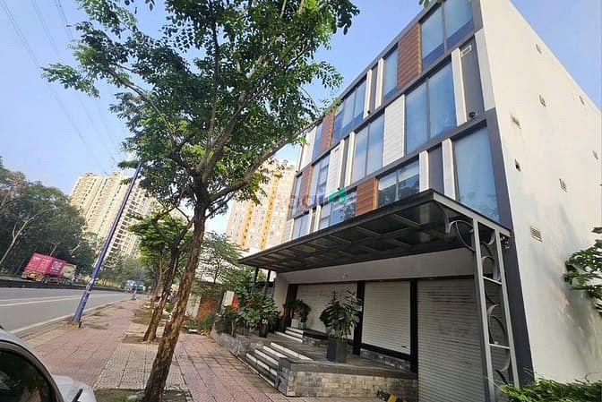 Hình ảnh Bán đất MT  Bát Nàn Quận 2 DT 10x21,37m CTXD: hầm + 5 tầng giá 35 tỷ