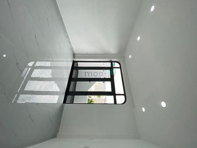 Hình ảnh Bán nhà 1 triệt 2 lầu - p long bình