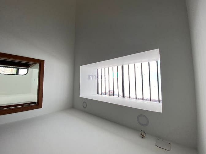 Hình ảnh Bán nhà 1 triệt 2 lầu - p long bình