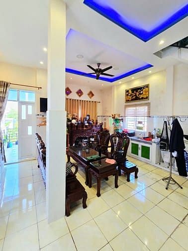 Hình ảnh nhà phố 77m2, 3 tầng, đường oto