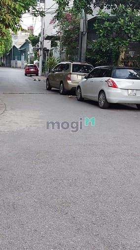 Hình ảnh Bán đất phố Bắc Biên Ngọc Thụy, 54m2, tặng GPXD 4 tầng 1 tum