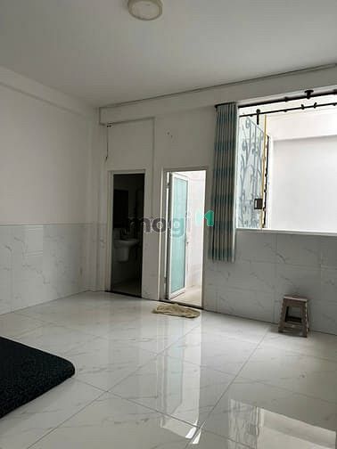 Hình ảnh Chủ cho thuê phòng tầng 2, lối đi riêng, máy lạnh, toilet riêng, 3tr5