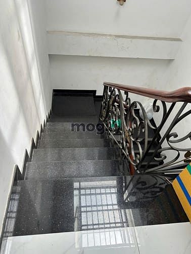 Hình ảnh Chủ cho thuê phòng tầng 2, lối đi riêng, máy lạnh, toilet riêng, 3tr5