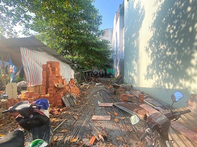 Hình ảnh Bán đất mặt tiền đường số 42 gần khu bệnh viện lẻ văn thịnh