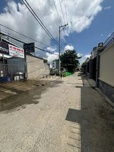 Hình ảnh Hóc Môn, Bán đất Mặt tiền đường Lê Thị Hà, DT 23x70m Thổ cư 1723m2