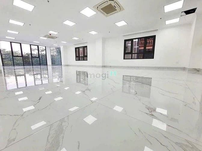Hình ảnh Toàn Nhà văn phòng Hoàng Quốc Việt - Cầu Giấy