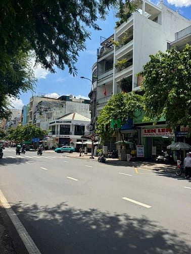 Hình ảnh Siêu phẩm tòa nhà mặt tiền  Q5 - 8x27m - 5 tầng - thang may cao cấp