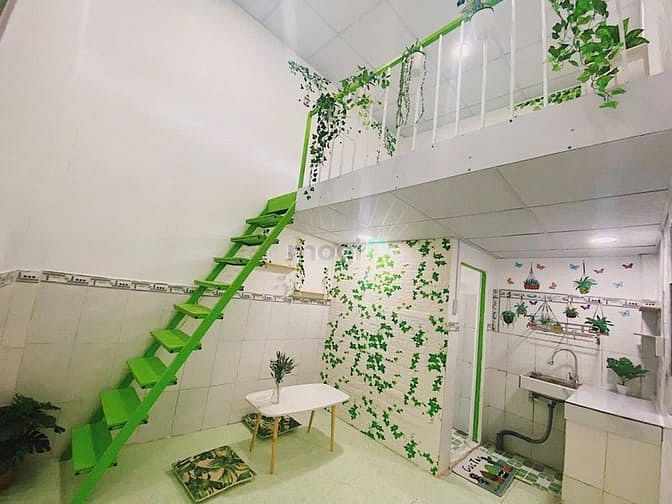 Hình ảnh ngay chủ đứng bán cần người có thiện chí