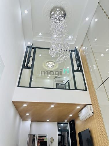 Hình ảnh Bán nhà HXH CMT8 Q3 - 3pn 3wc - giá 87 tỉ